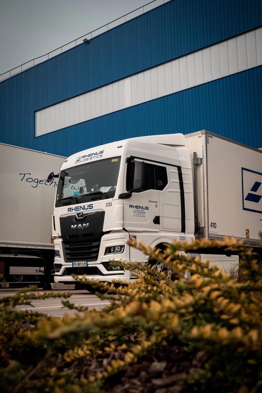 Photographie Rhenus Logistics quai de chargement Photographie Rhenus Logistics quai de chargement